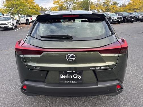 2023 Lexus UX 250h Base