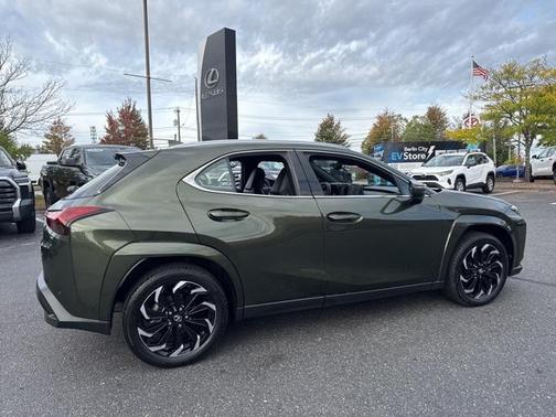 2023 Lexus UX 250h Base
