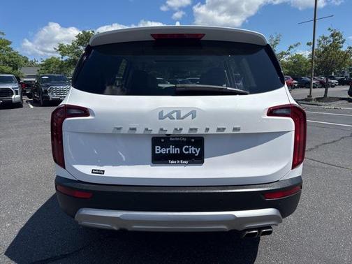 2022 Kia Telluride S