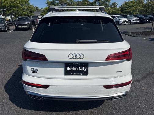 2023 Audi Q5 45 S line Premium Plus