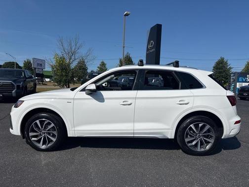 2023 Audi Q5 45 S line Premium Plus