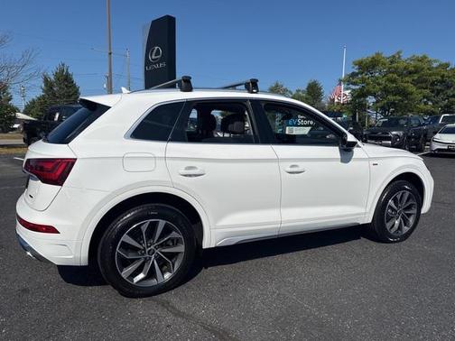 2023 Audi Q5 45 S line Premium Plus