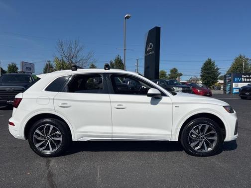 2023 Audi Q5 45 S line Premium Plus