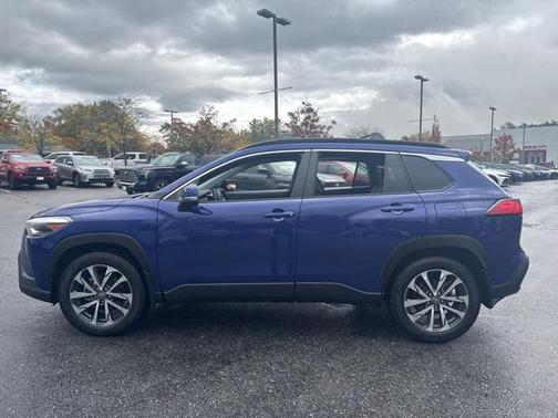 2022 Toyota Corolla Cross XLE