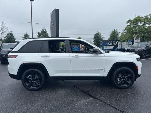 2025 Jeep Grand Cherokee Limited X