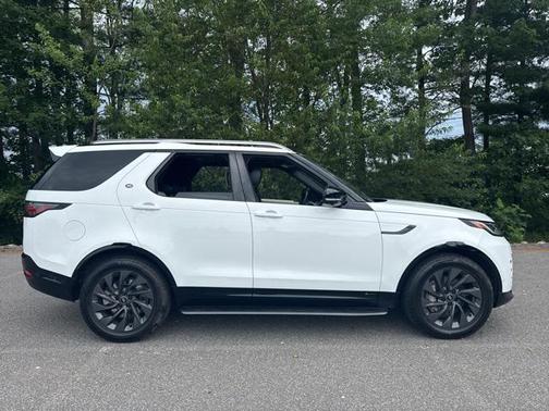 2022 Land Rover Discovery P300 S R-Dynamic