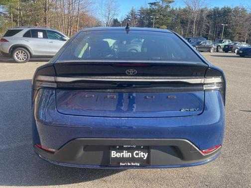 2026 Toyota Prius Plug-In Hybrid SE