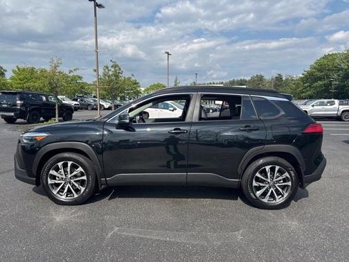 2023 Toyota Corolla Cross XLE