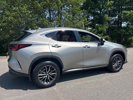 2025 Lexus NX 350h Premium