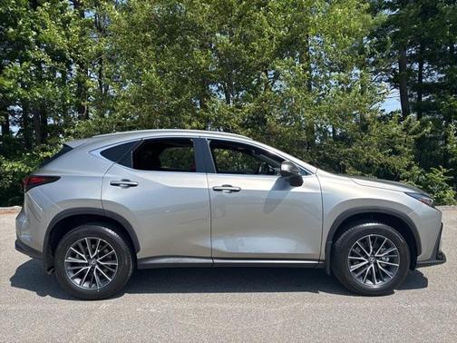 2025 Lexus NX 350h Premium