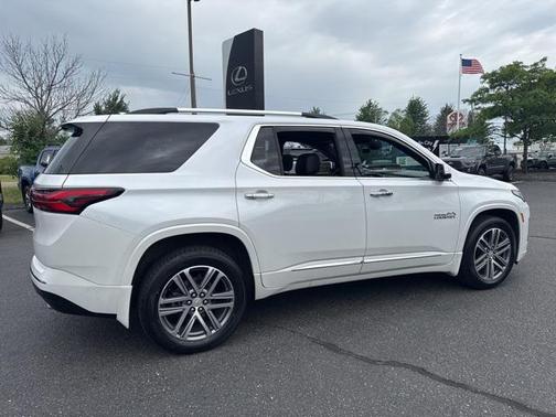 2023 Chevrolet Traverse High Country