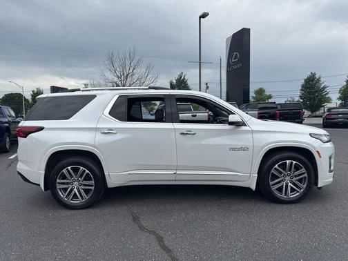 2023 Chevrolet Traverse High Country