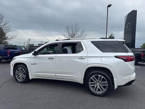 2023 Chevrolet Traverse High Country