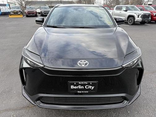 2025 Toyota bZ4X XLE