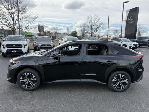 2025 Toyota bZ4X XLE