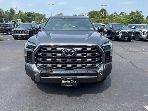 2025 Toyota Tundra Hybrid Platinum