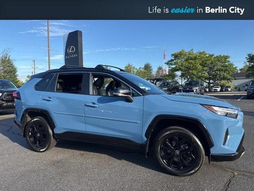 2024 Toyota RAV4 Hybrid SE