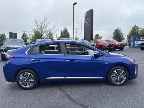 2020 Hyundai IONIQ Plug-In Hybrid Limited