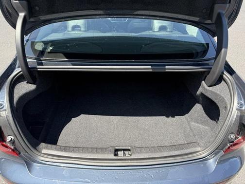 2024 Volvo S60 B5 Core Dark Theme