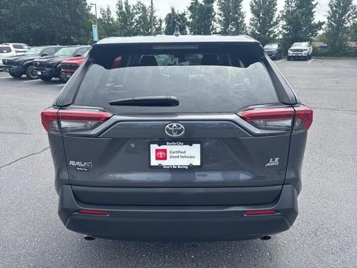 2024 Toyota RAV4 LE