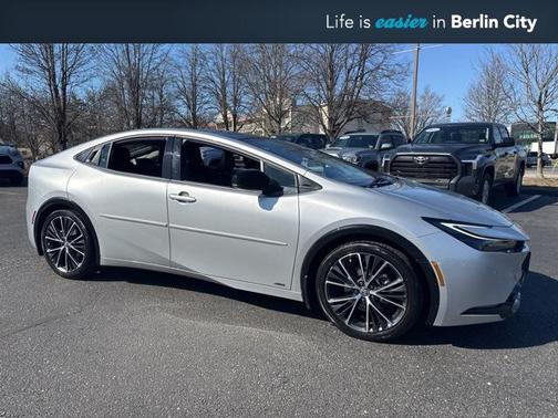 2024 Toyota Prius XLE