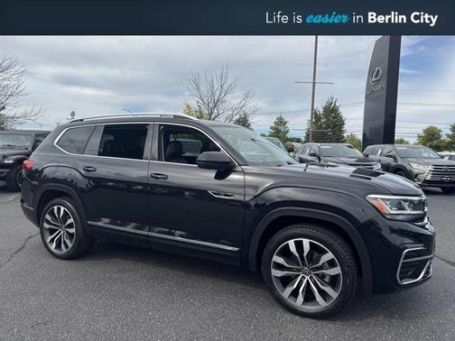 2023 Volkswagen Atlas 3.6L SEL Premium