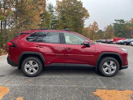 2025 Toyota RAV4 Hybrid LE