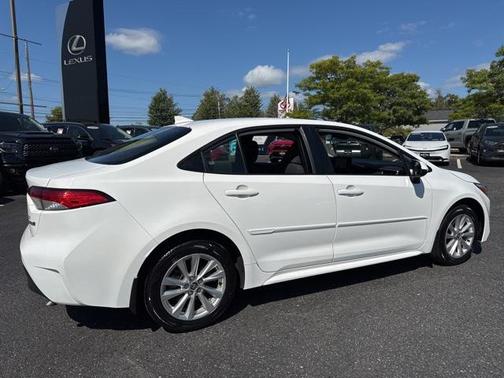 2023 Toyota Corolla Hybrid LE