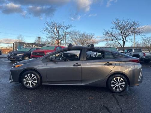 2022 Toyota Prius Prime XLE