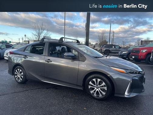 2022 Toyota Prius Prime XLE
