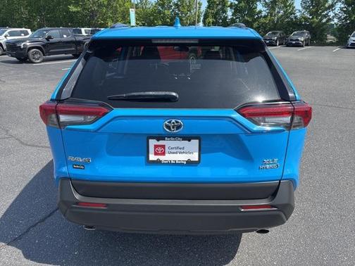 2019 Toyota RAV4 Hybrid XLE