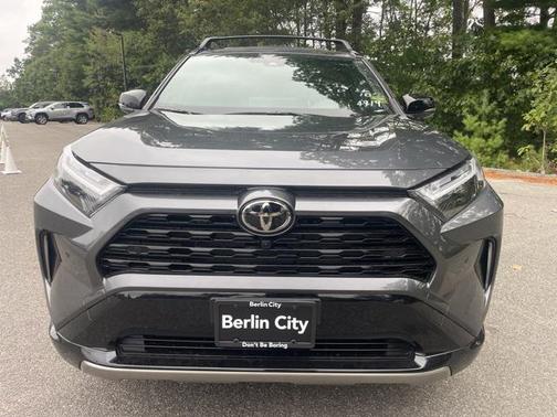 2025 Toyota RAV4 Hybrid SE