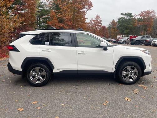 2025 Toyota RAV4 Hybrid LE