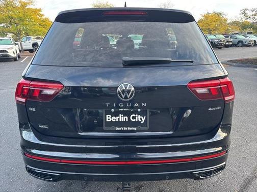 2022 Volkswagen Tiguan 2.0T SE R-Line Black 4MOTION