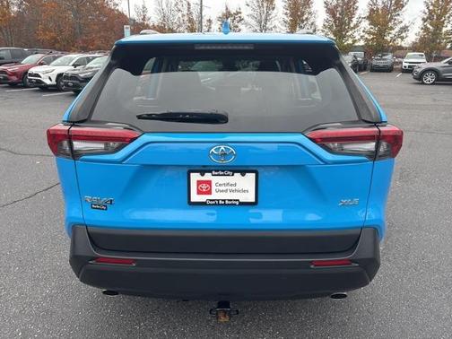 2020 Toyota RAV4 XLE