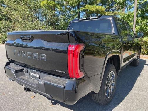 2026 Toyota Tundra Hybrid Platinum