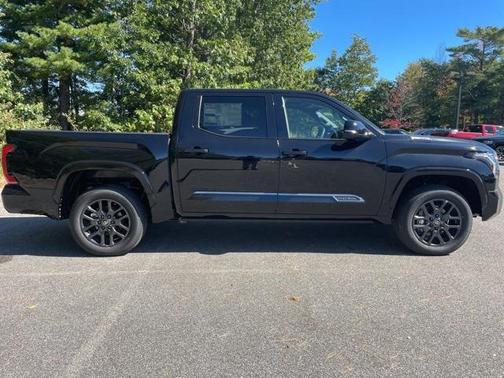 2026 Toyota Tundra Hybrid Platinum
