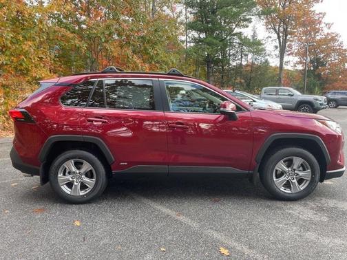 2025 Toyota RAV4 Hybrid LE