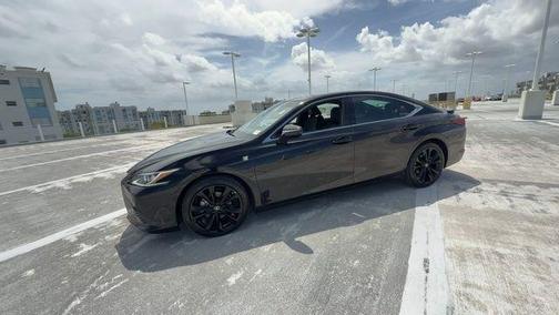Obsidian 2022 Lexus ES 350 F Sport