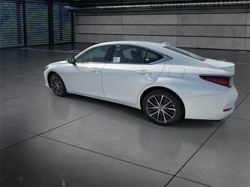 2025 Lexus ES 350 Base