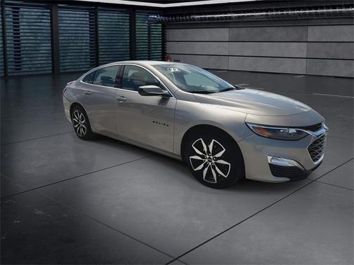 2022 Chevrolet Malibu FWD RS