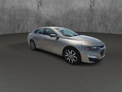 2022 Chevrolet Malibu FWD RS