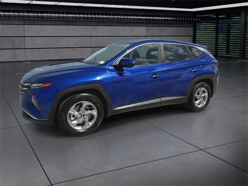 2023 Hyundai TUCSON SE