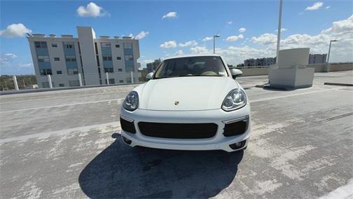 2016 Porsche Cayenne Base