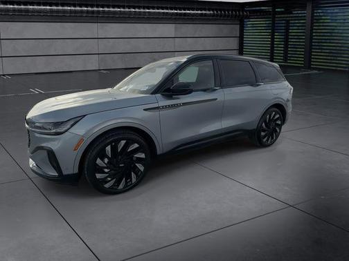 2024 Lincoln Nautilus Reserve