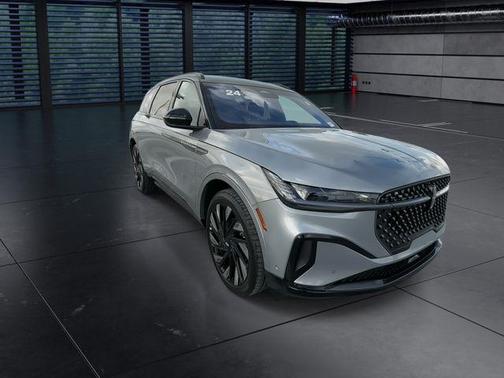 2024 Lincoln Nautilus Reserve