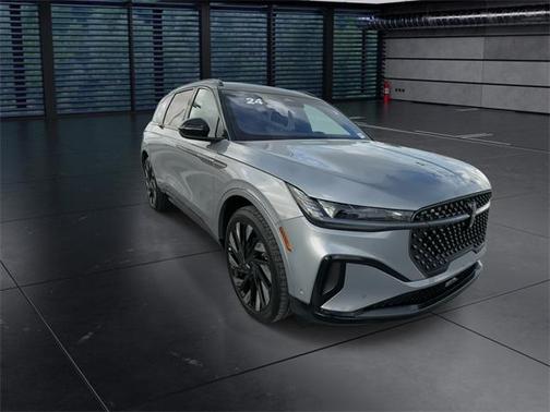 2024 Lincoln Nautilus Reserve