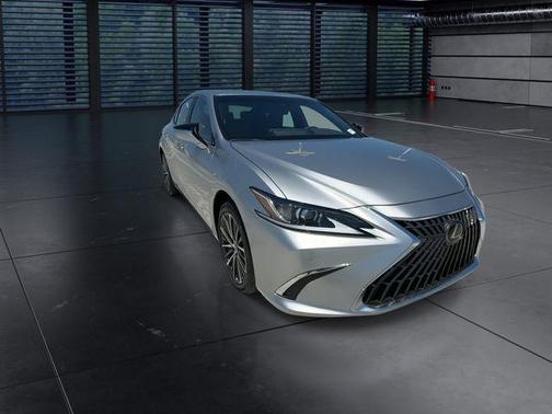 Iridium 2025 Lexus ES 300h Premium