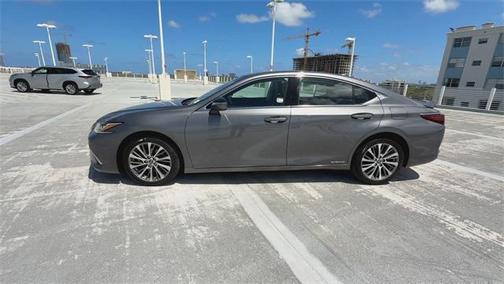 2021 Lexus ES 300h Base