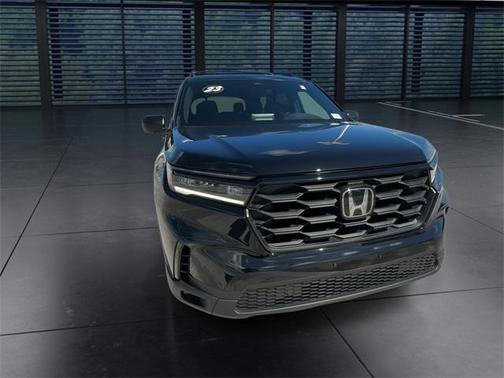 2023 Honda Pilot 2WD Sport